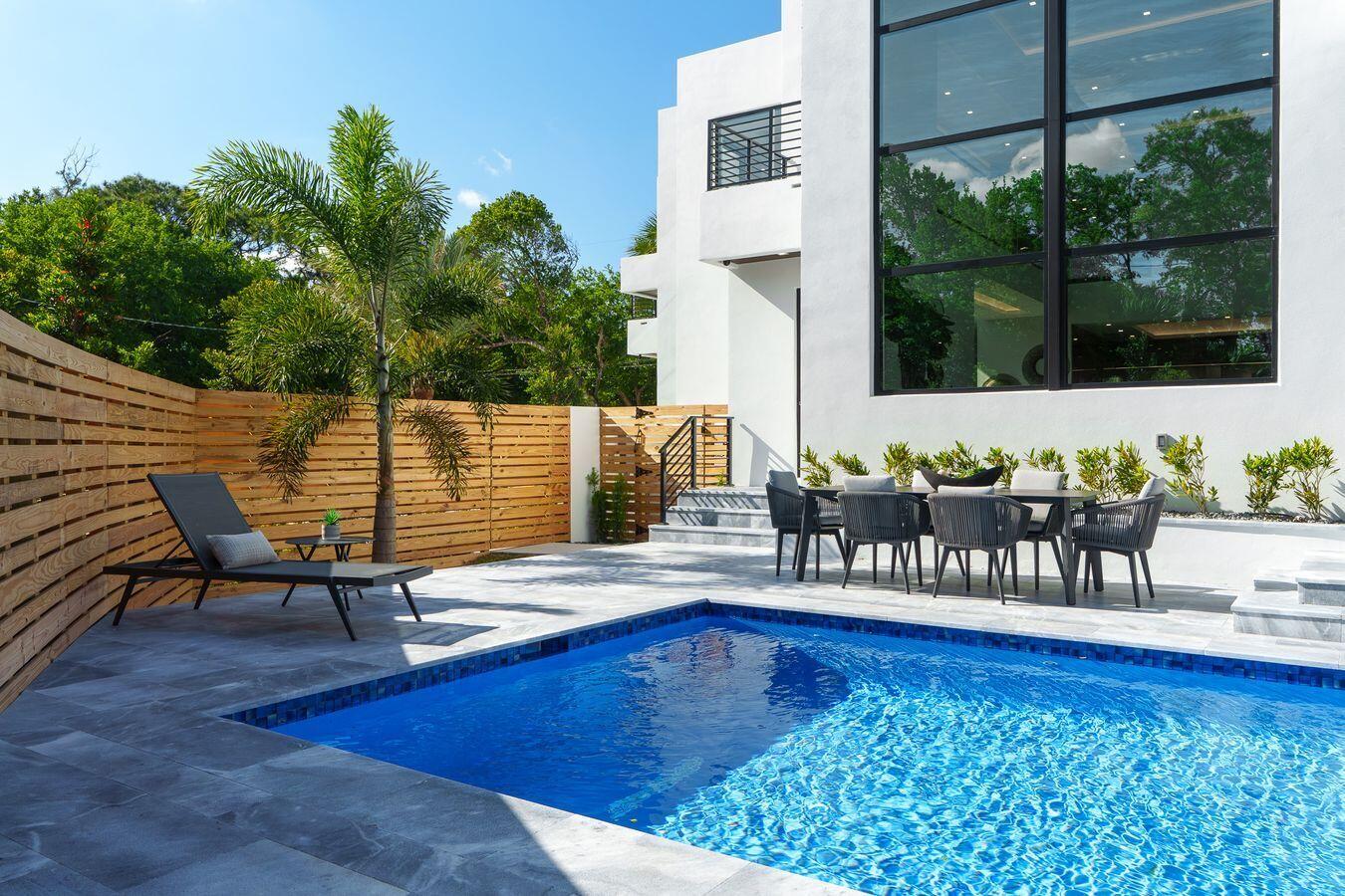 CROISSANT PARK RIVER SEC - Residential