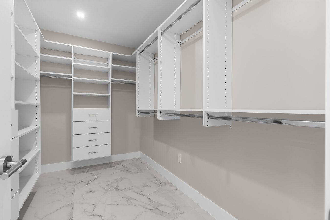 CROISSANT PARK RIVER SEC - Residential