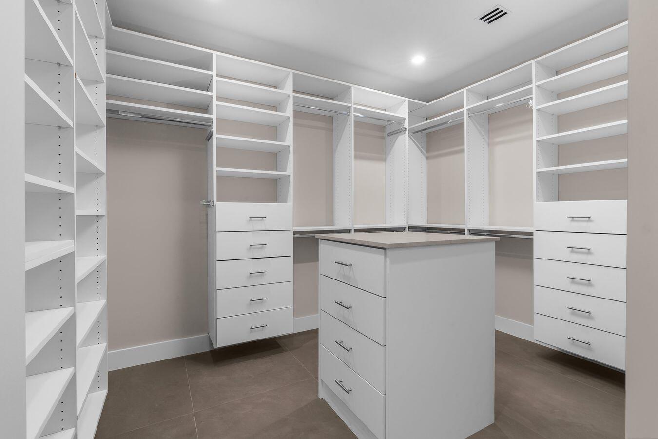 CROISSANT PARK RIVER SEC - Residential