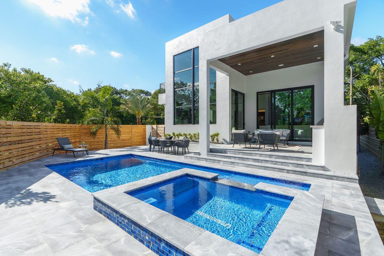 CROISSANT PARK RIVER SEC - Residential