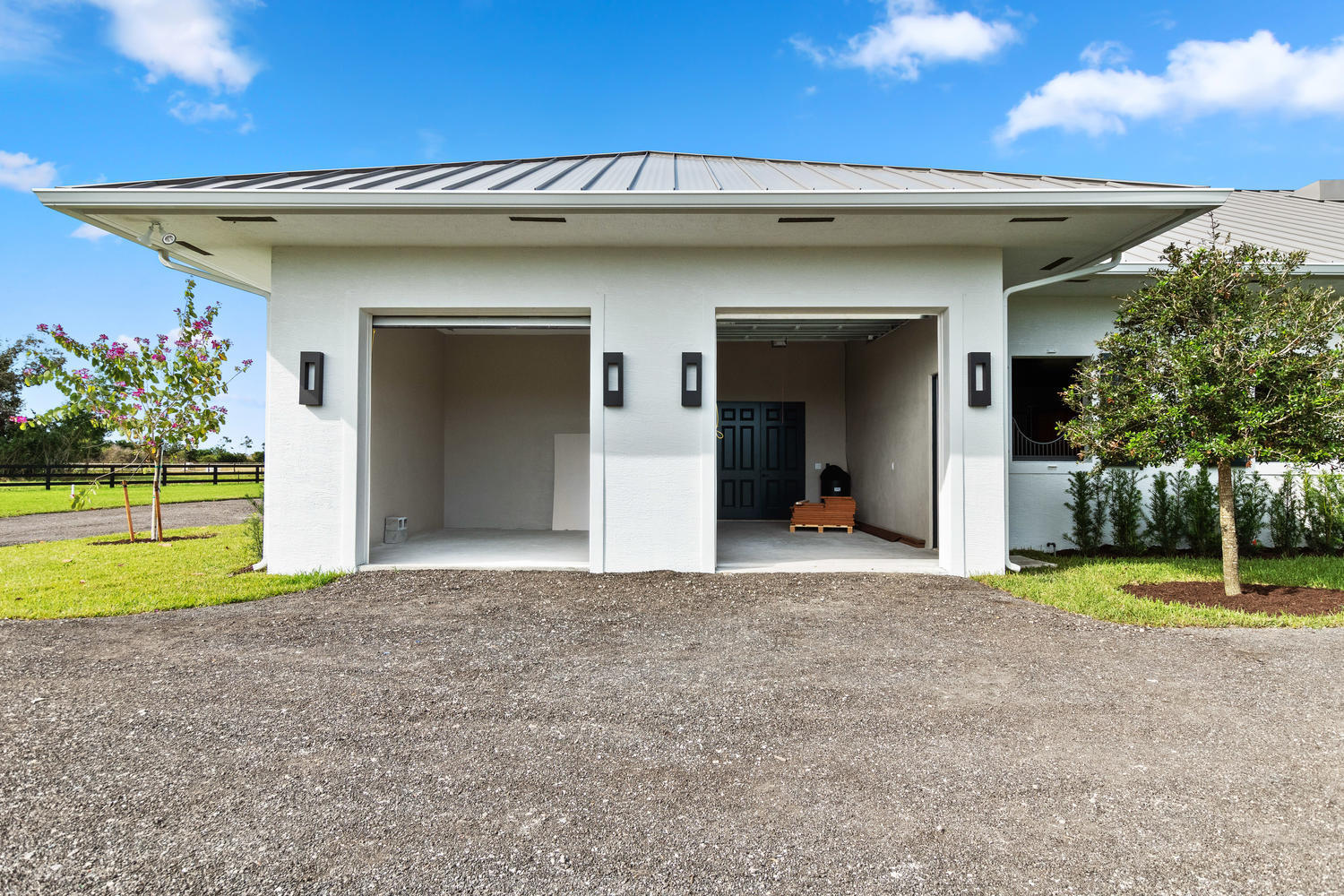 SADDLE CLUB OF WELLINGTON - Residential