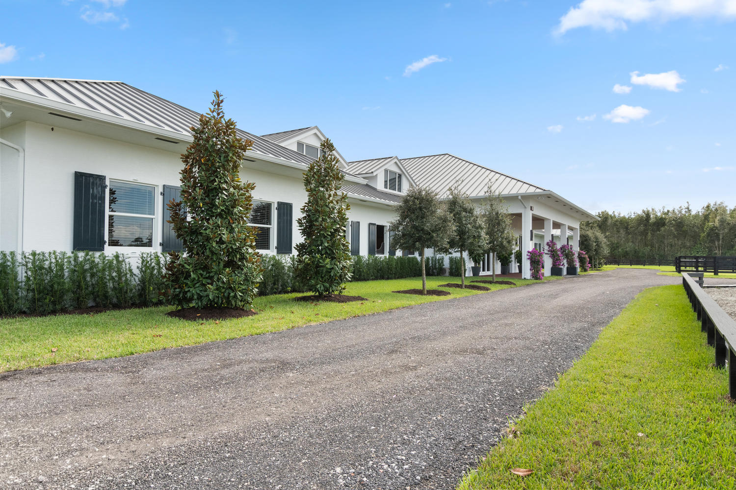 SADDLE CLUB OF WELLINGTON - Residential