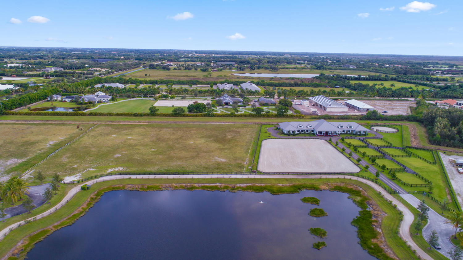 SADDLE CLUB OF WELLINGTON - Residential