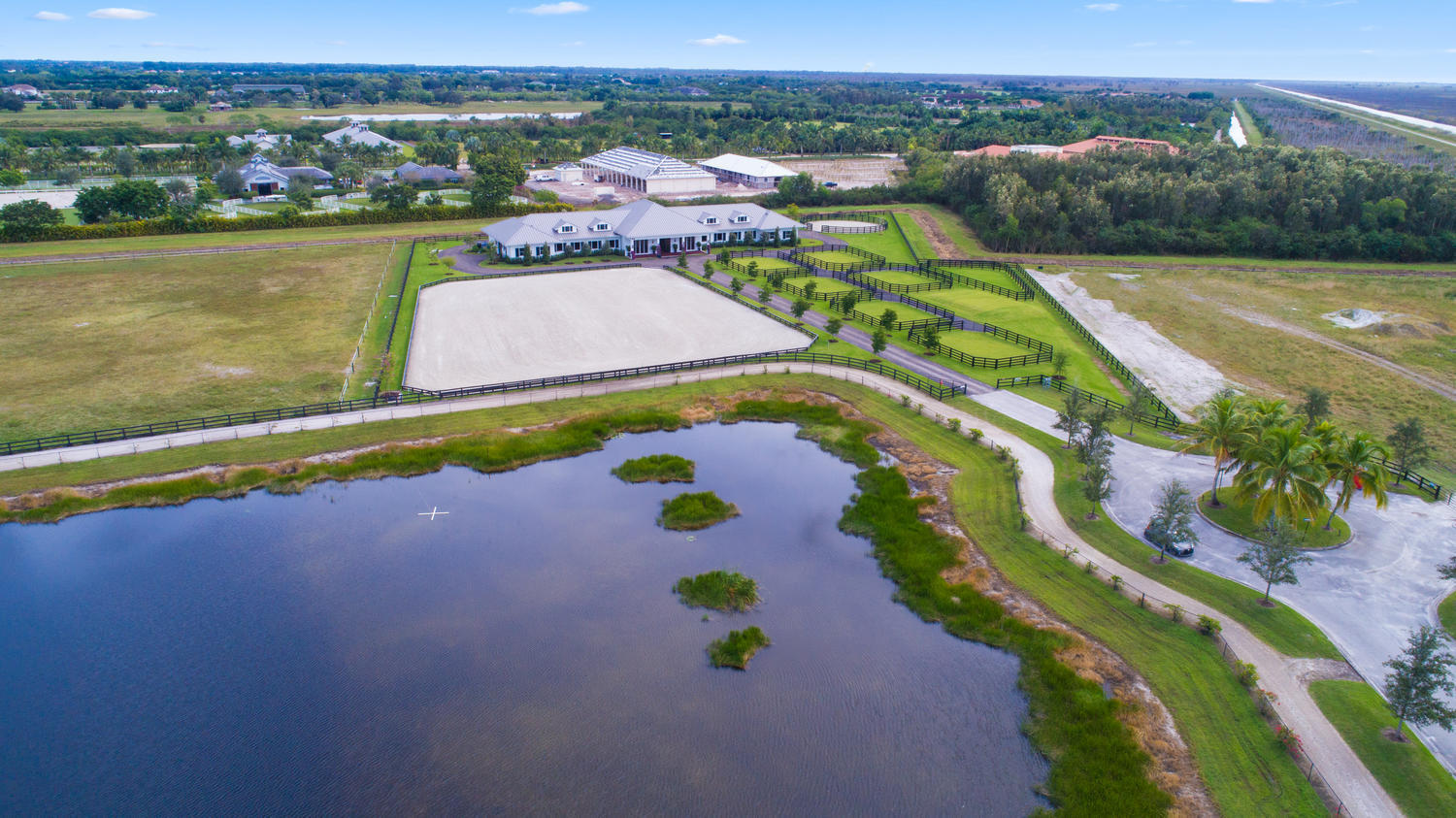 SADDLE CLUB OF WELLINGTON - Residential