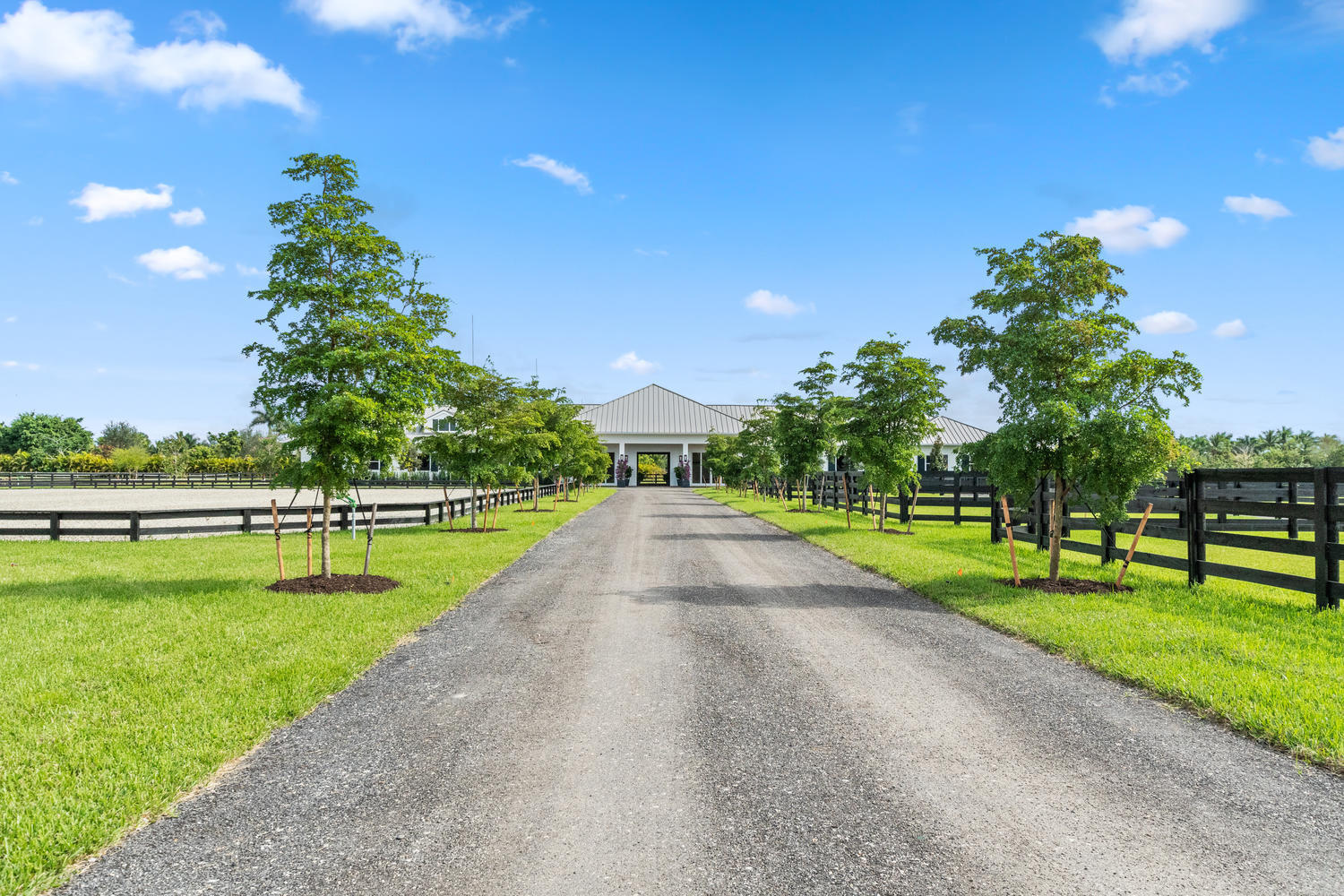 SADDLE CLUB OF WELLINGTON - Residential