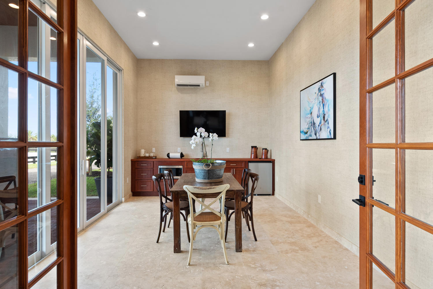 SADDLE CLUB OF WELLINGTON - Residential