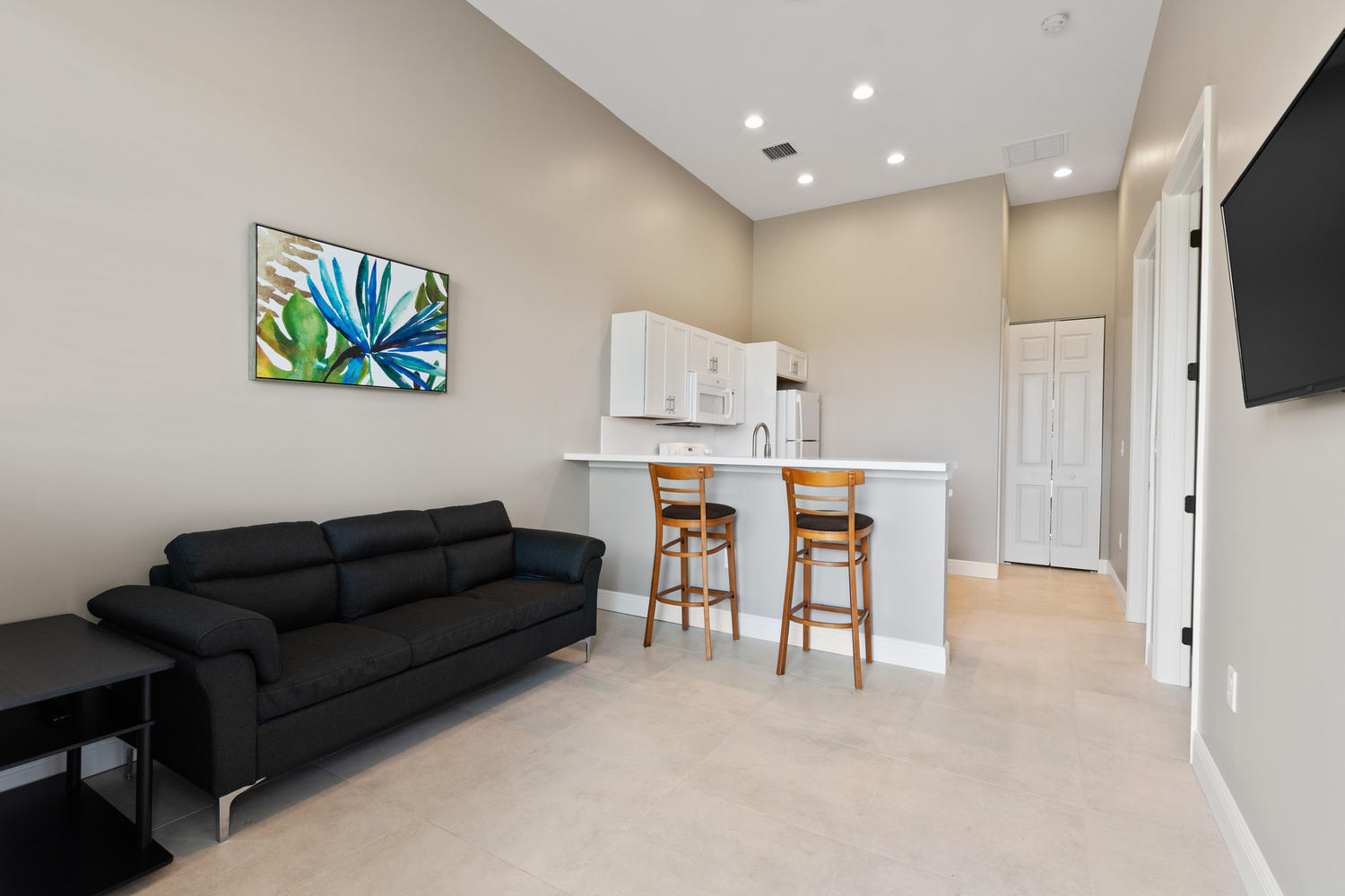 SADDLE CLUB OF WELLINGTON - Residential