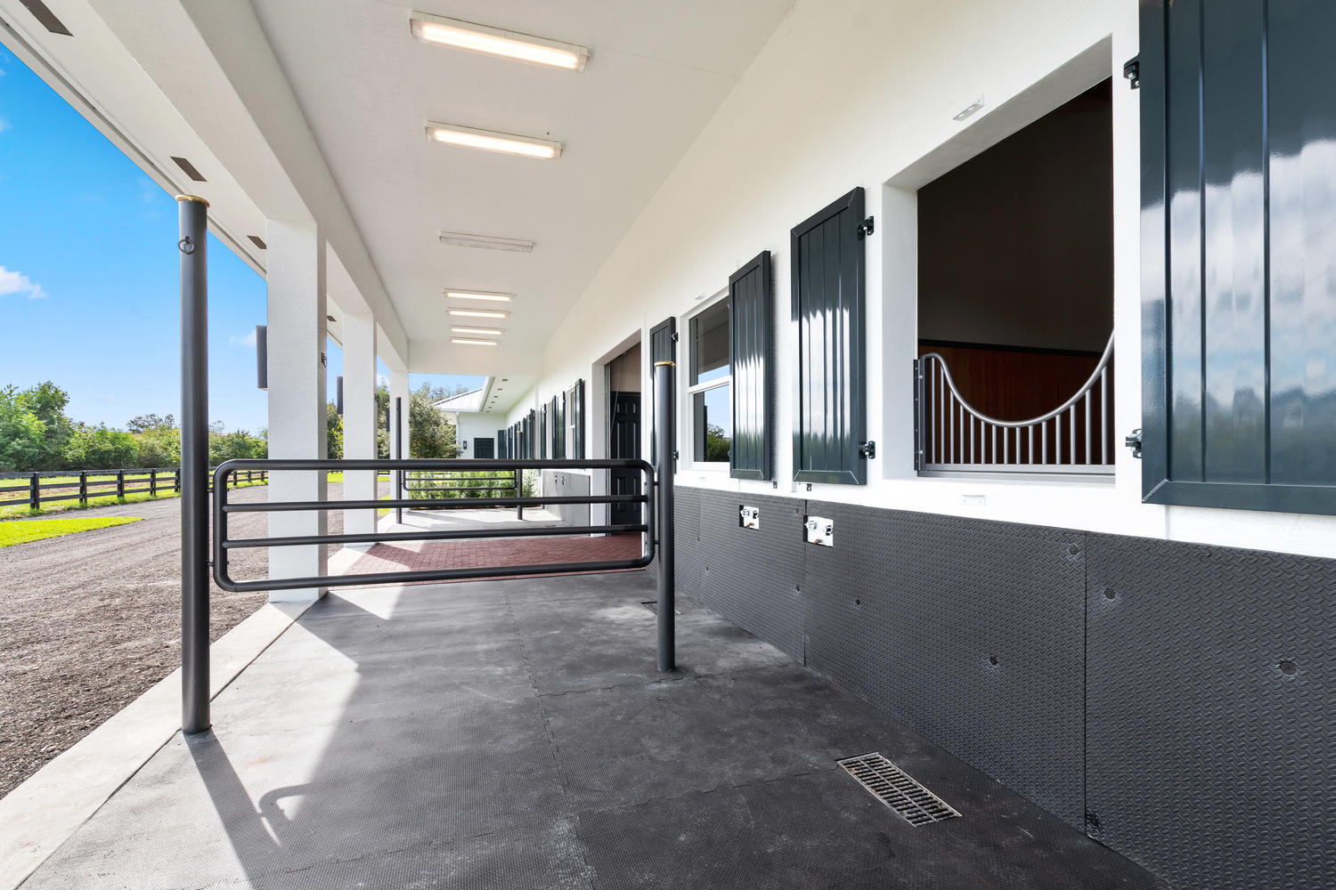 SADDLE CLUB OF WELLINGTON - Residential