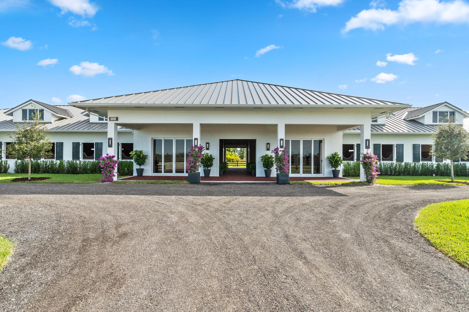 SADDLE CLUB OF WELLINGTON - Residential