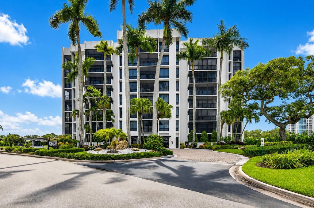 Photo of 7738 Lakeside Boulevard #362, Boca Raton, FL 33434 (MLS # B26043882)