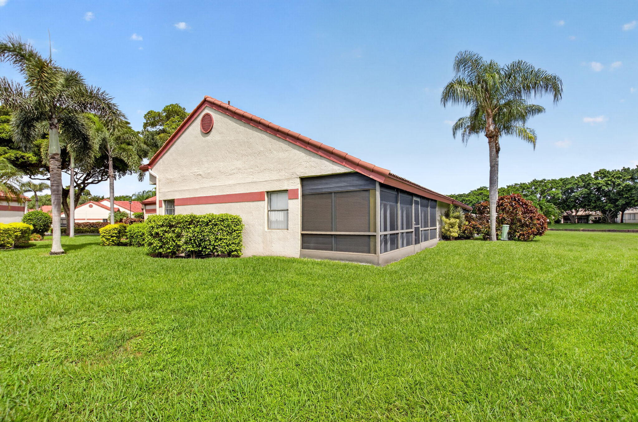 7537 Lexington Club Boulevard B
