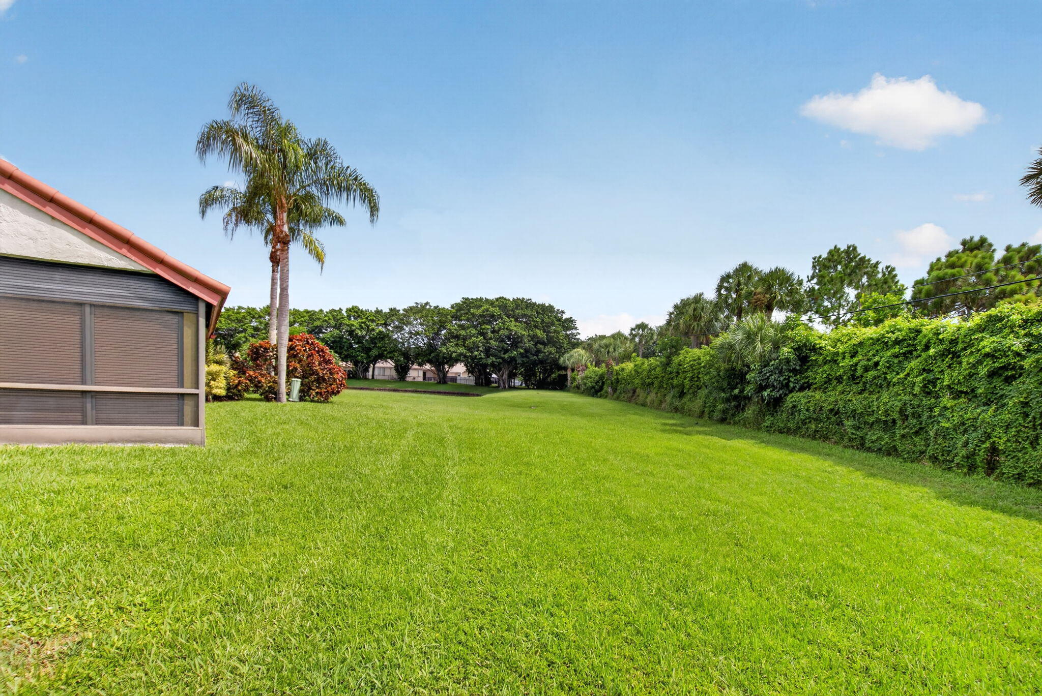 7537 Lexington Club Boulevard B