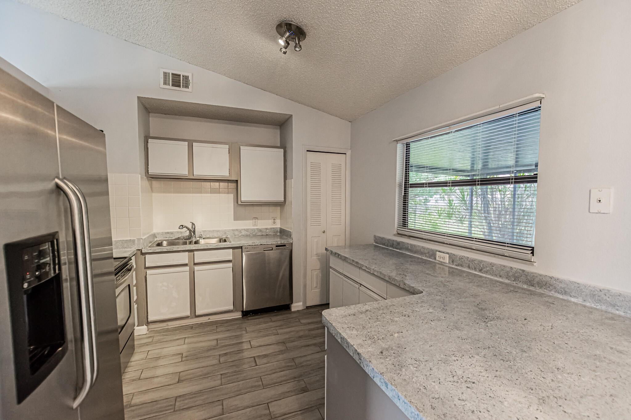 PORT ST LUCIE SECTION 17 - Residential