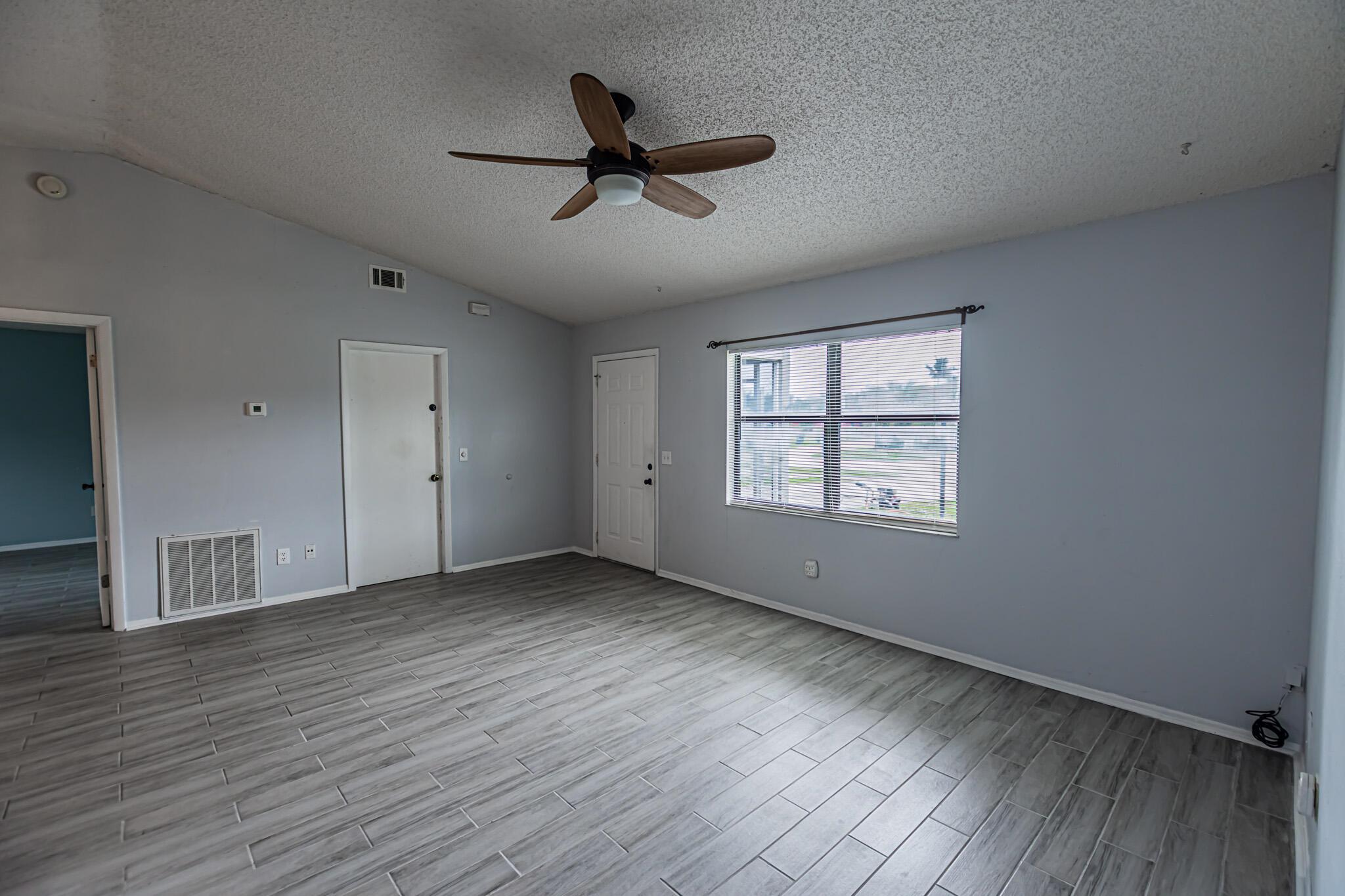 PORT ST LUCIE SECTION 17 - Residential