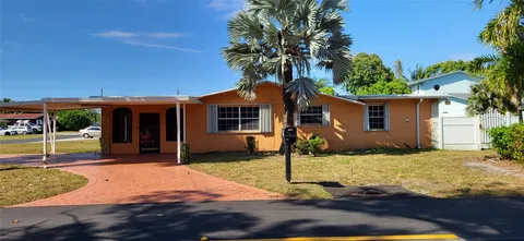 2495 NW 111th St, Miami, FL MLS: F10493182
