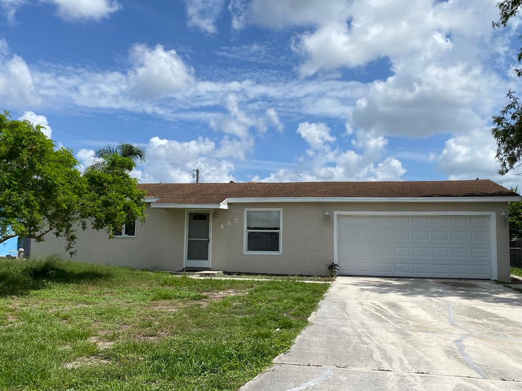 Photo of 485 SE Fairchild Avenue Ave, Port Saint Lucie, FL 34984 (MLS # R10808366)