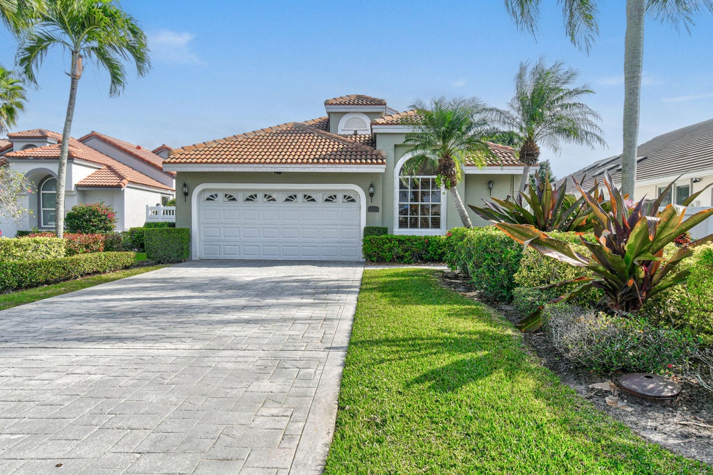Photo of 12848 Touchstone Place, Palm Beach Gardens, FL 33418 (MLS # R11143677)