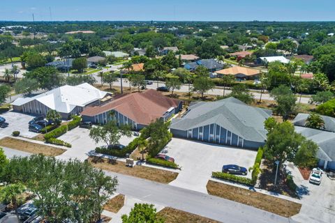 13908 Folkestone Circle Wellington FL 33414