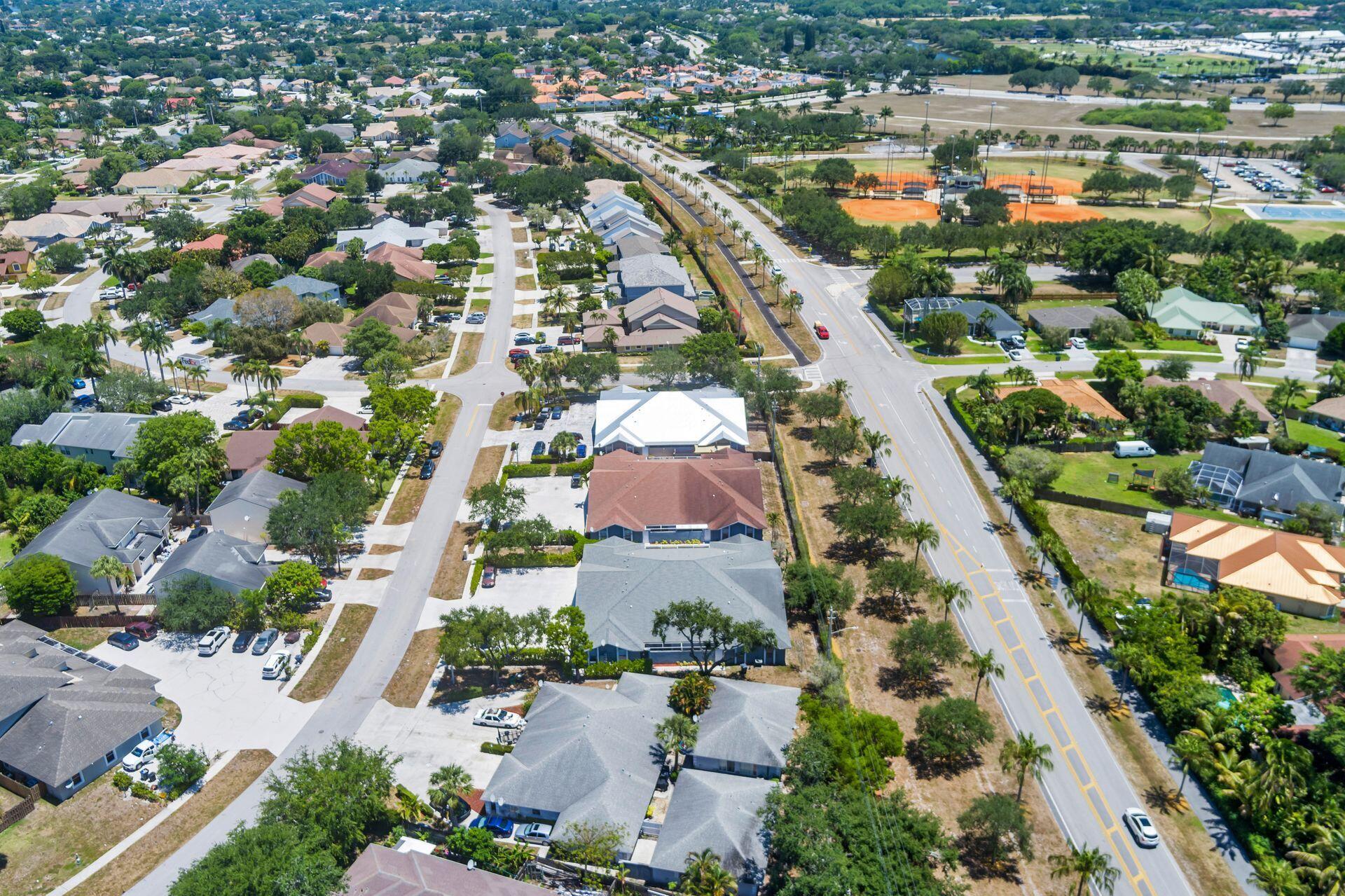 GREENVIEW SHORES 2 OF WEL - Commercial Sale