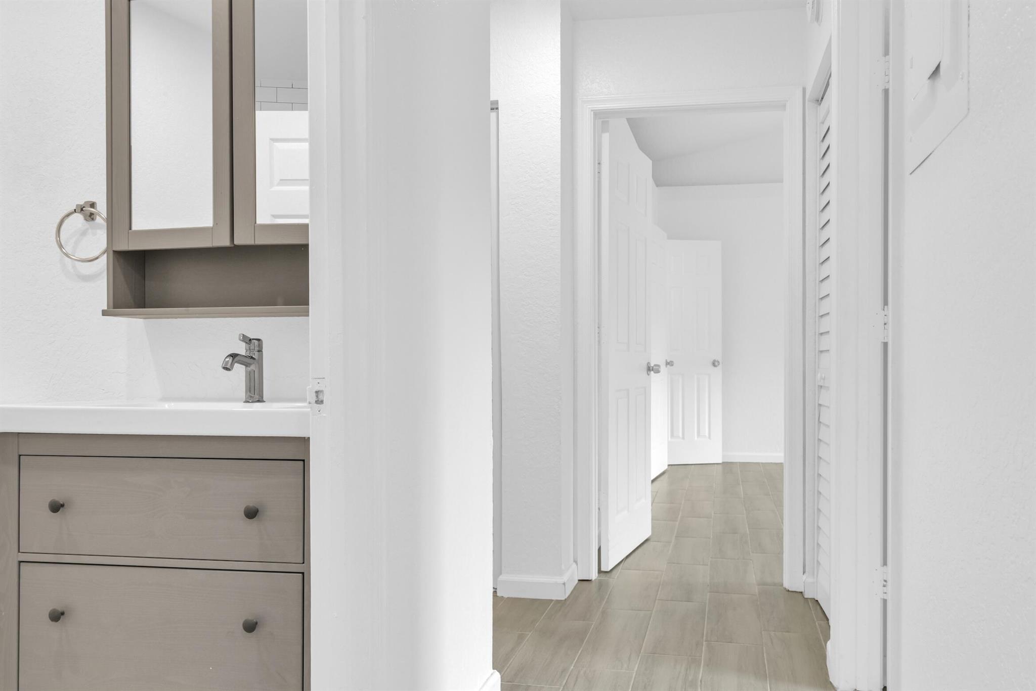 GREENVIEW SHORES 2 OF WEL - Commercial Sale