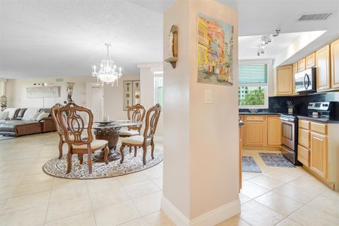 Condominium in Boca Raton FL 6463 La Costa Dr Dr 1.jpg