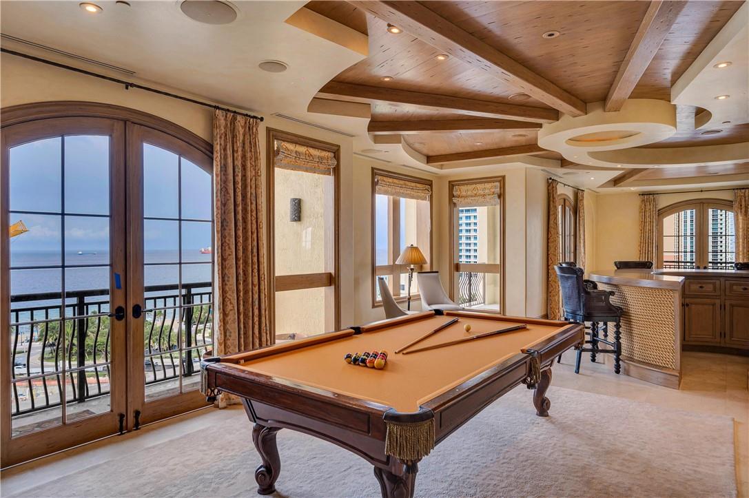 ALHAMBRA PLACE - Residential