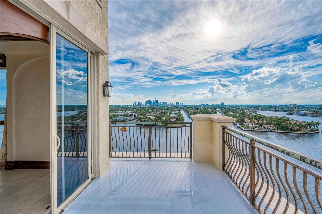 ALHAMBRA PLACE - Residential