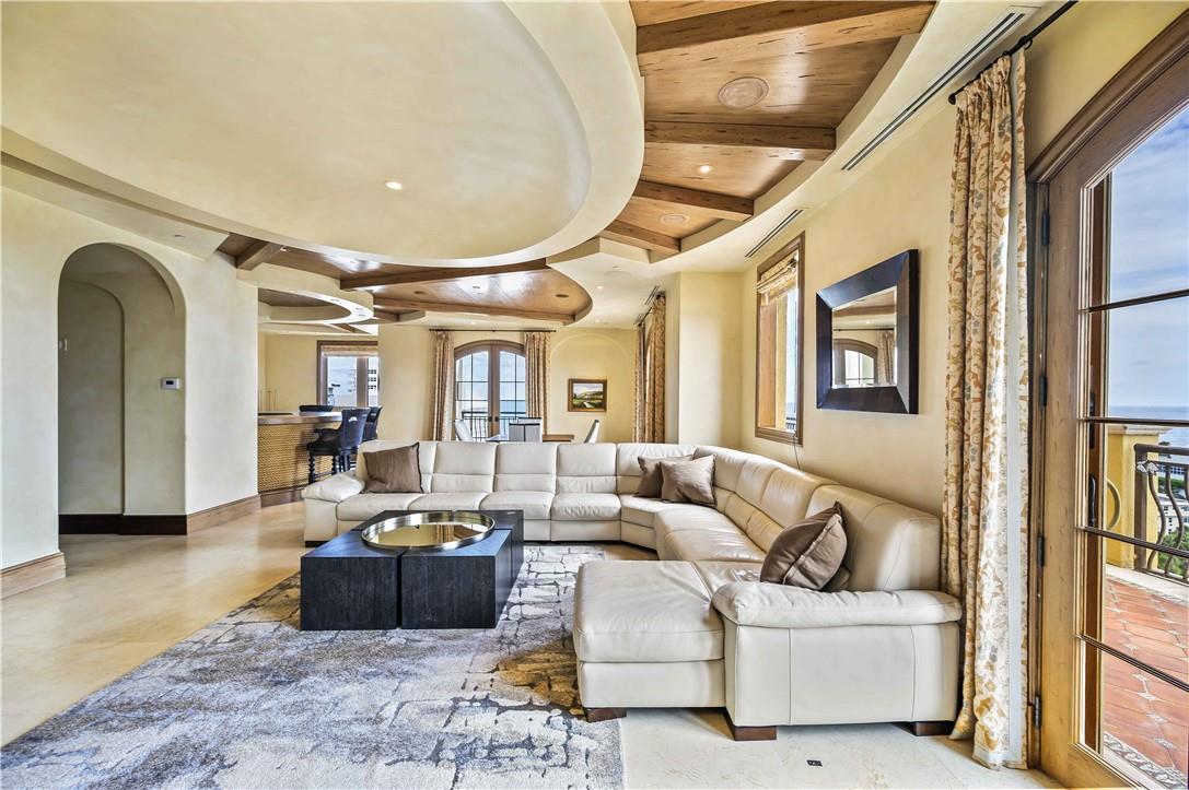 ALHAMBRA PLACE - Residential