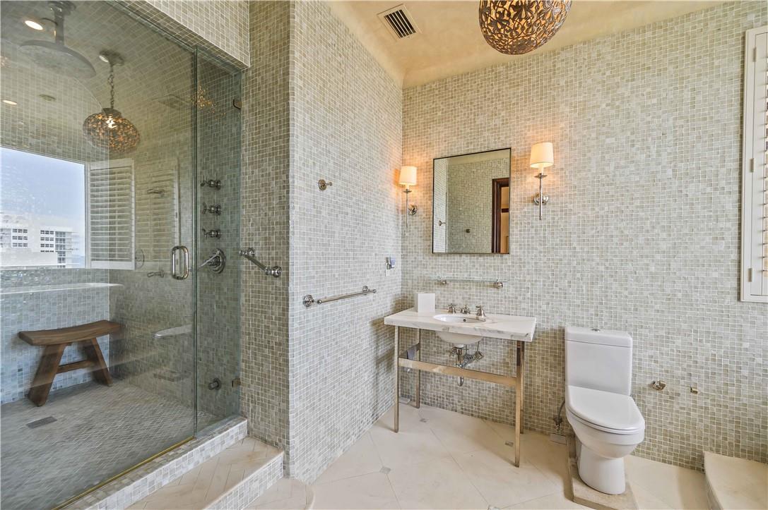 ALHAMBRA PLACE - Residential