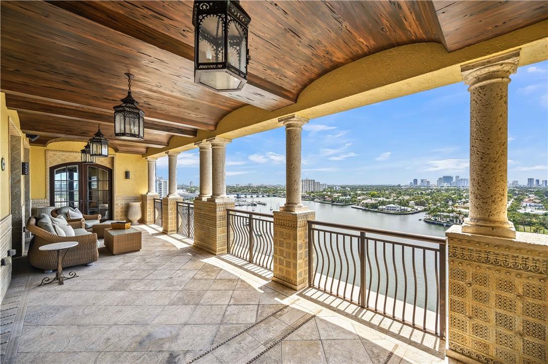 ALHAMBRA PLACE - Residential