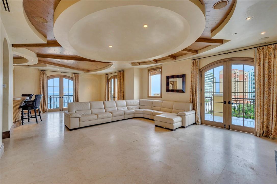 ALHAMBRA PLACE - Residential