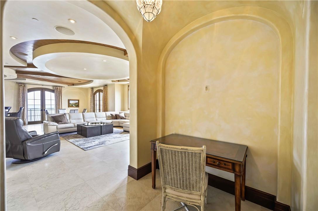 ALHAMBRA PLACE - Residential