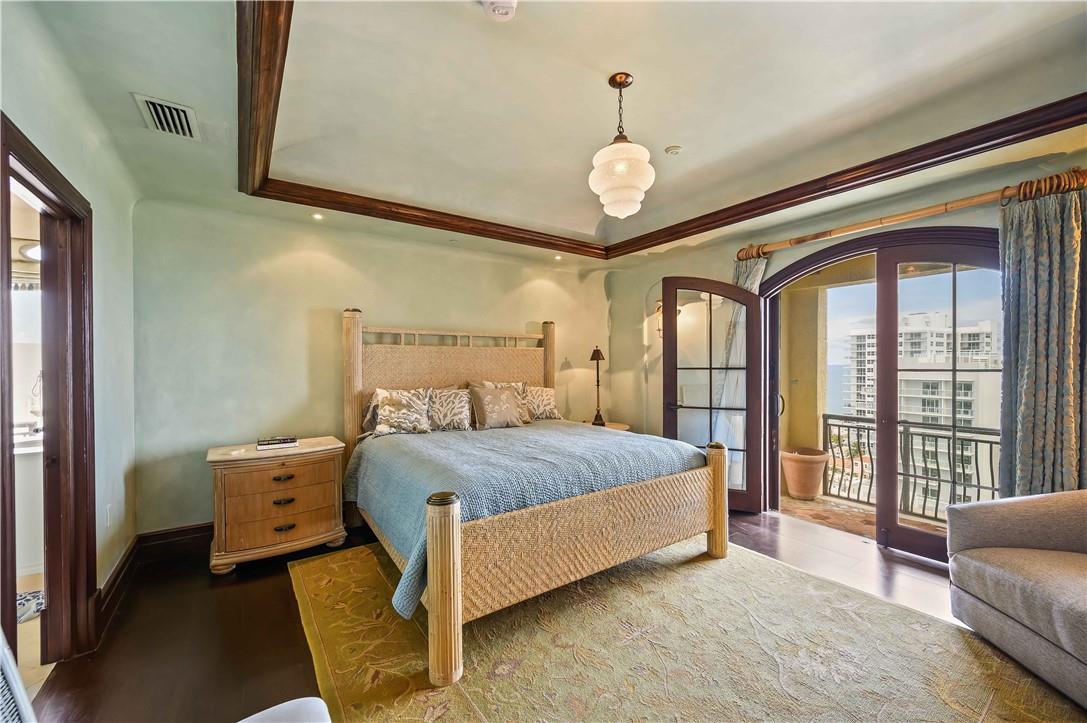 ALHAMBRA PLACE - Residential