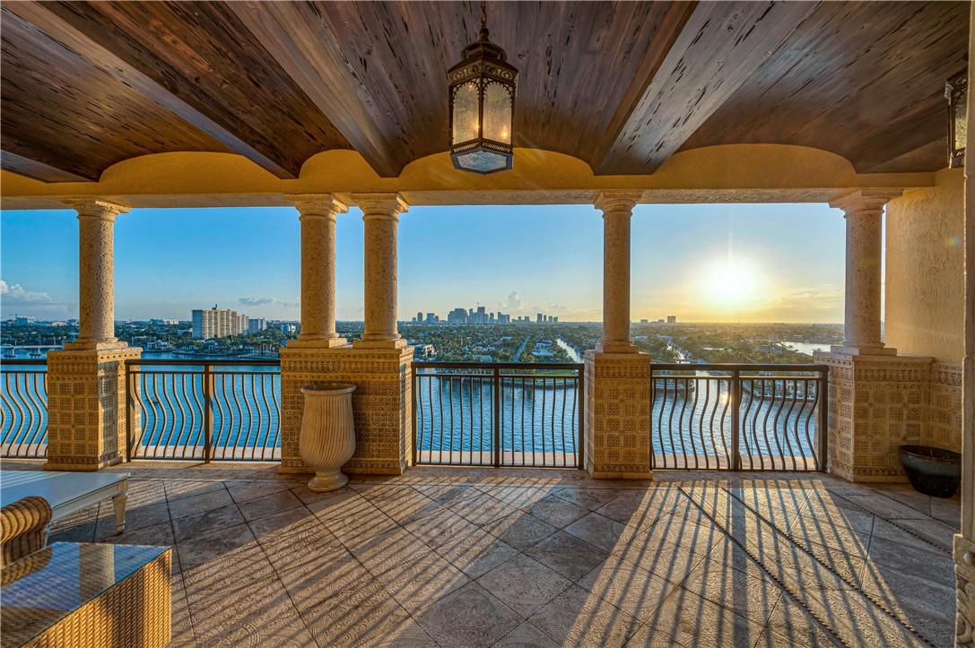 ALHAMBRA PLACE - Residential