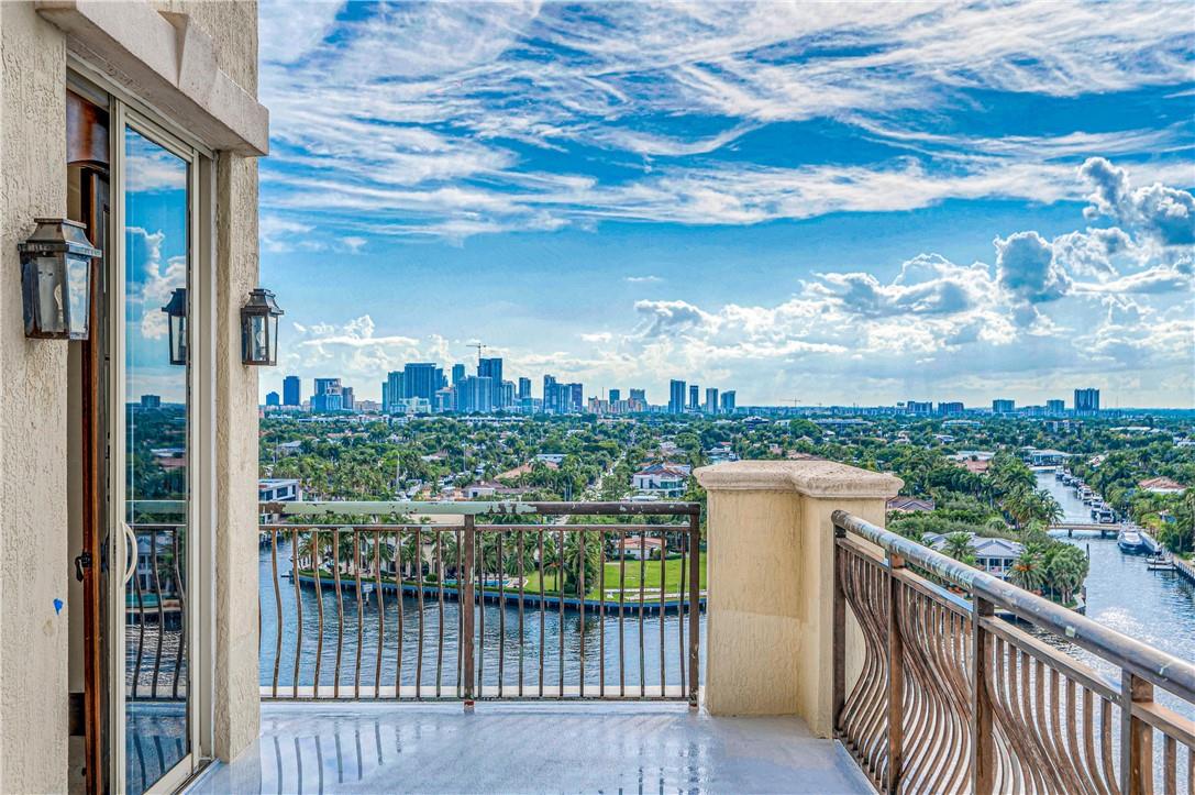 ALHAMBRA PLACE - Residential