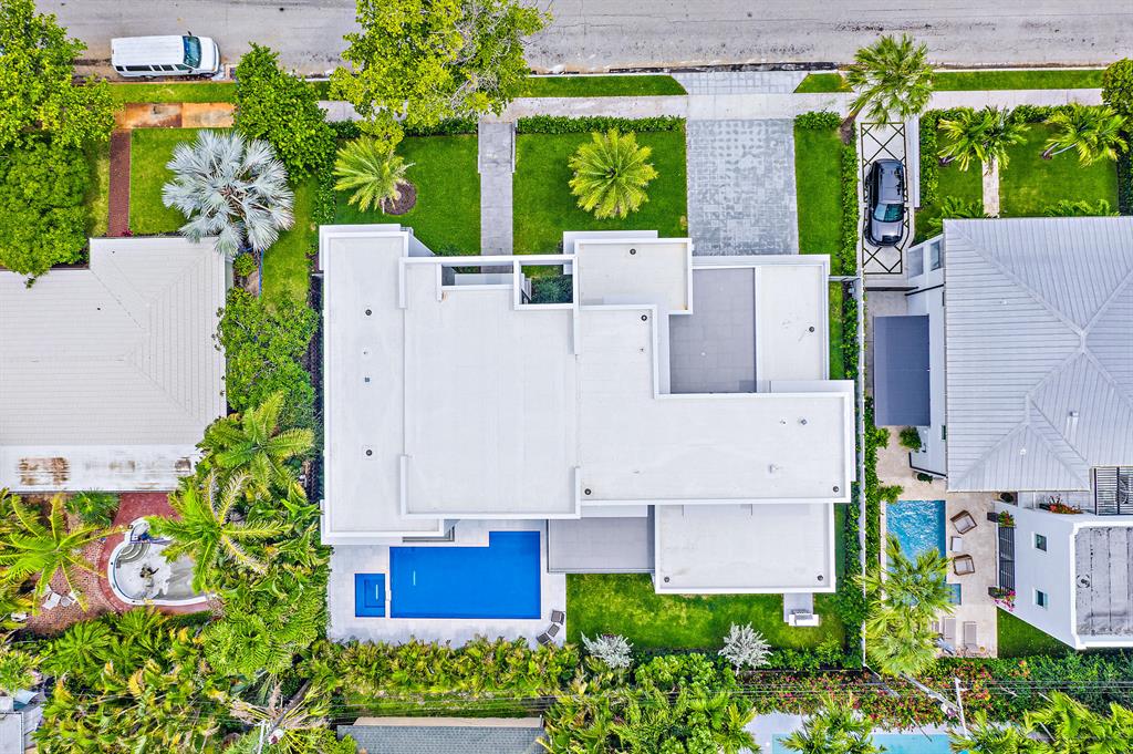 EDGEWATER - Residential