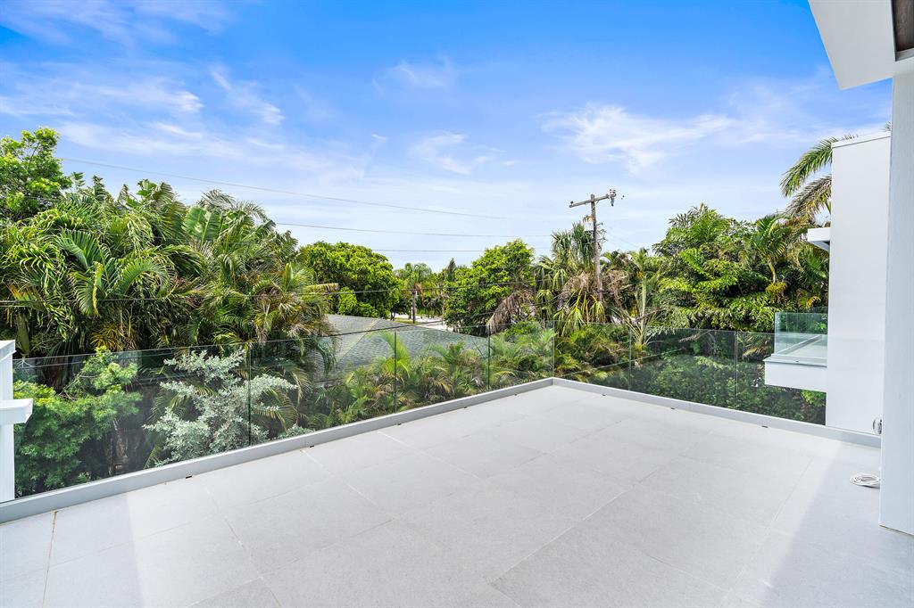 EDGEWATER - Residential