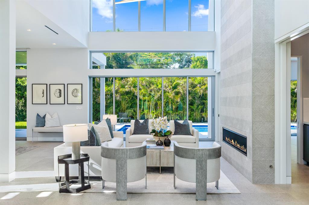 EDGEWATER - Residential