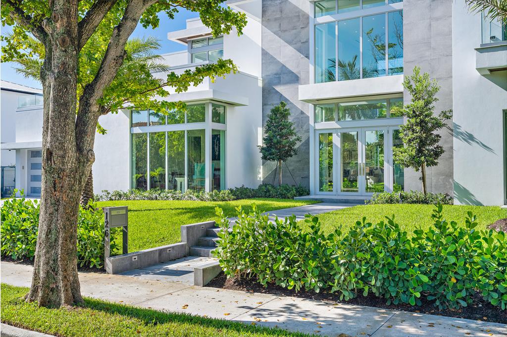 EDGEWATER - Residential