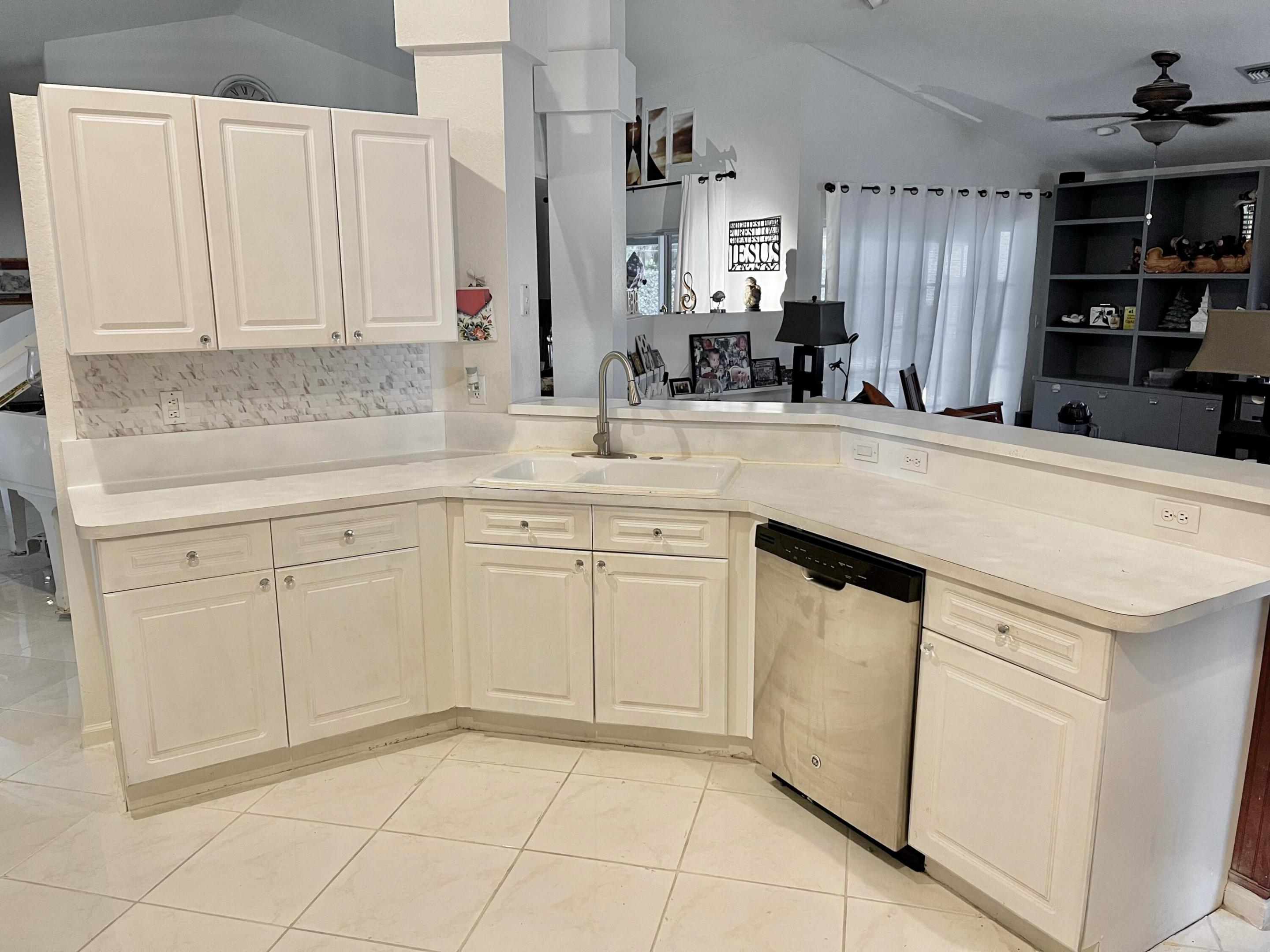 WINSTON TRAILS - Residential