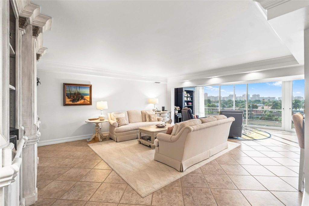 Photo of 3050 NE 47th Court #403, Fort Lauderdale, FL 33308 (MLS # F10485216)