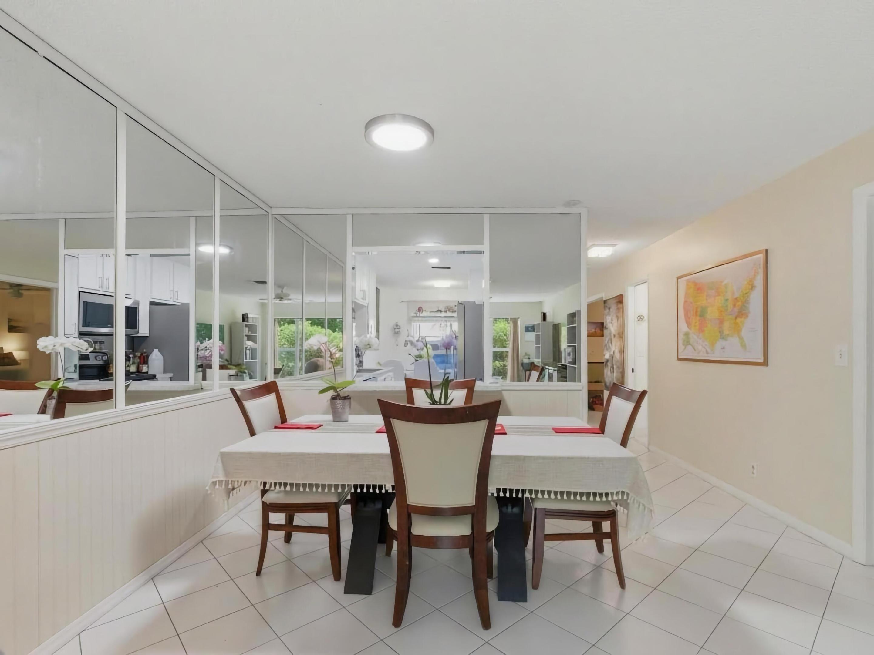 PALM GREENS AT VILLA DEL RAY CONDO II - Residential