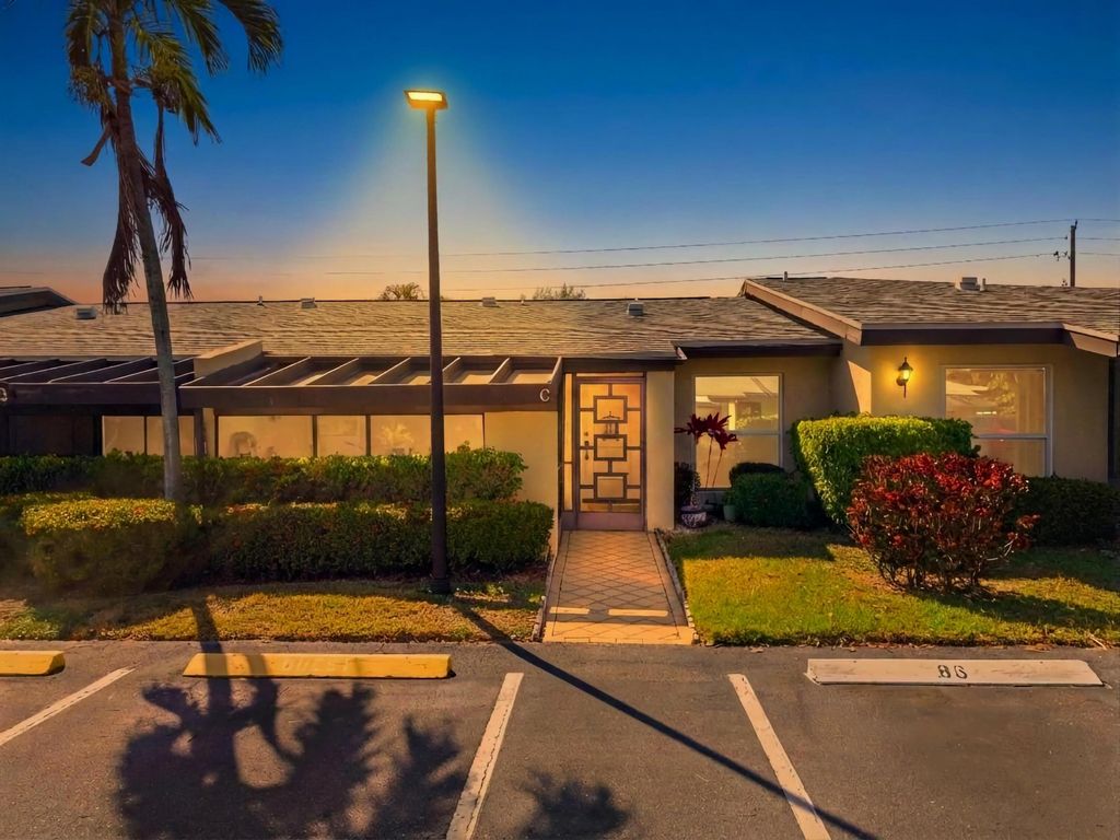 Photo of 13773 Via Aurora #C, Delray Beach, FL 33484 (MLS # B26000550)