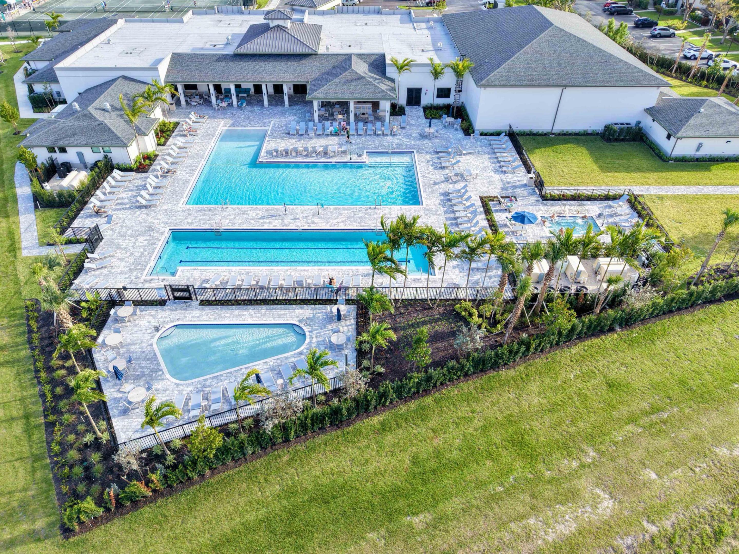 PALM GREENS AT VILLA DEL RAY CONDO II - Residential