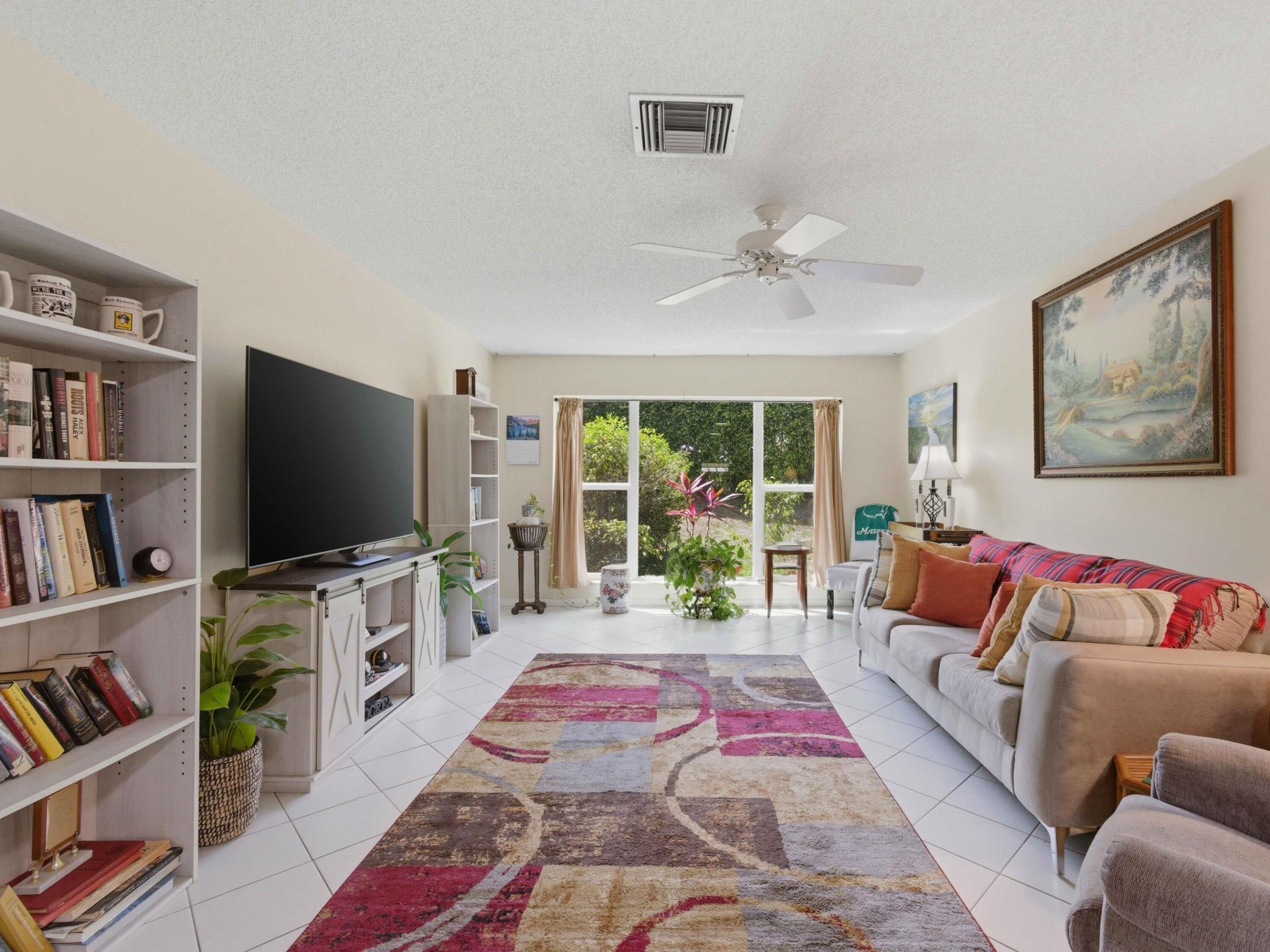 PALM GREENS AT VILLA DEL RAY CONDO II - Residential