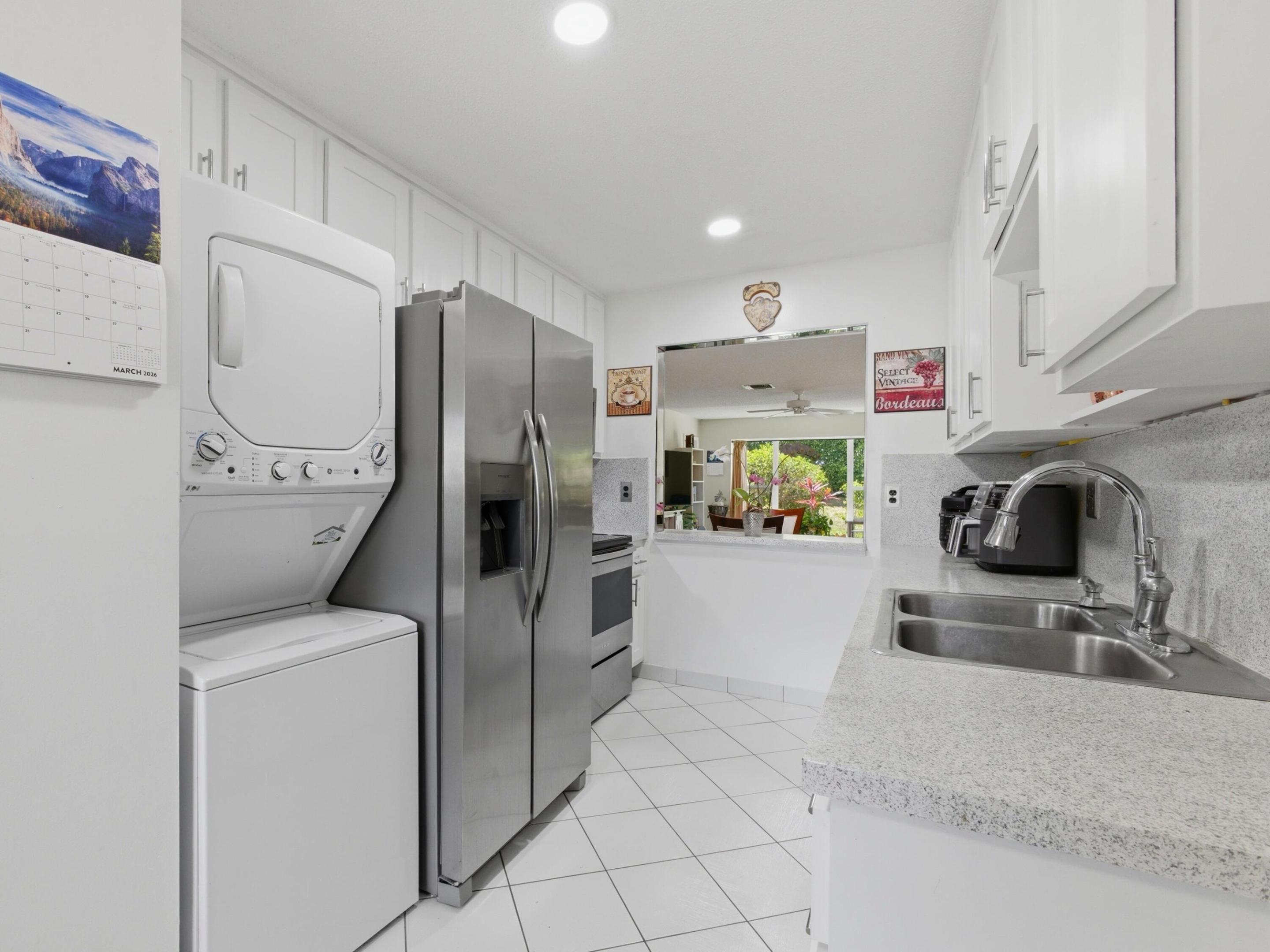 PALM GREENS AT VILLA DEL RAY CONDO II - Residential