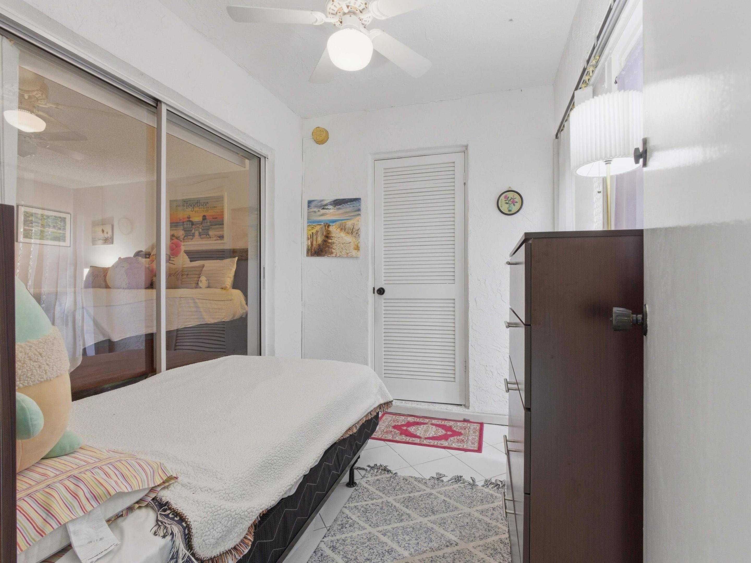 PALM GREENS AT VILLA DEL RAY CONDO II - Residential