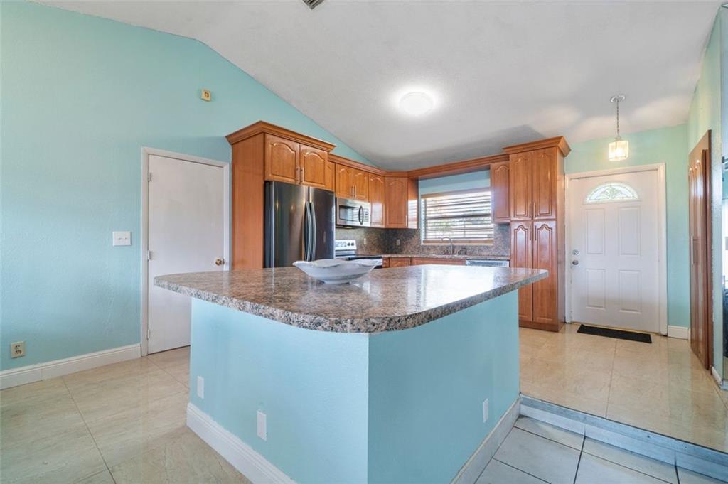 DEL RIO ESTATES - Residential