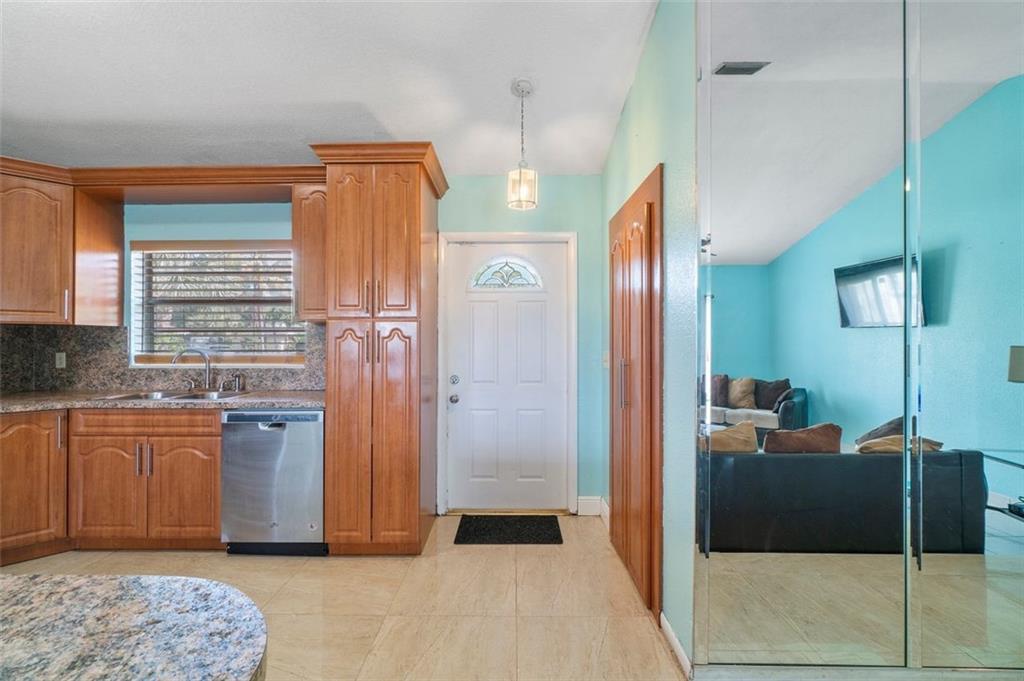 DEL RIO ESTATES - Residential