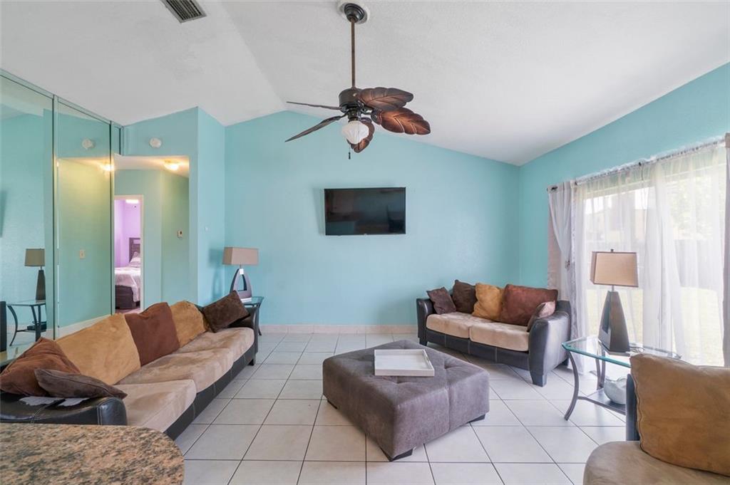 DEL RIO ESTATES - Residential